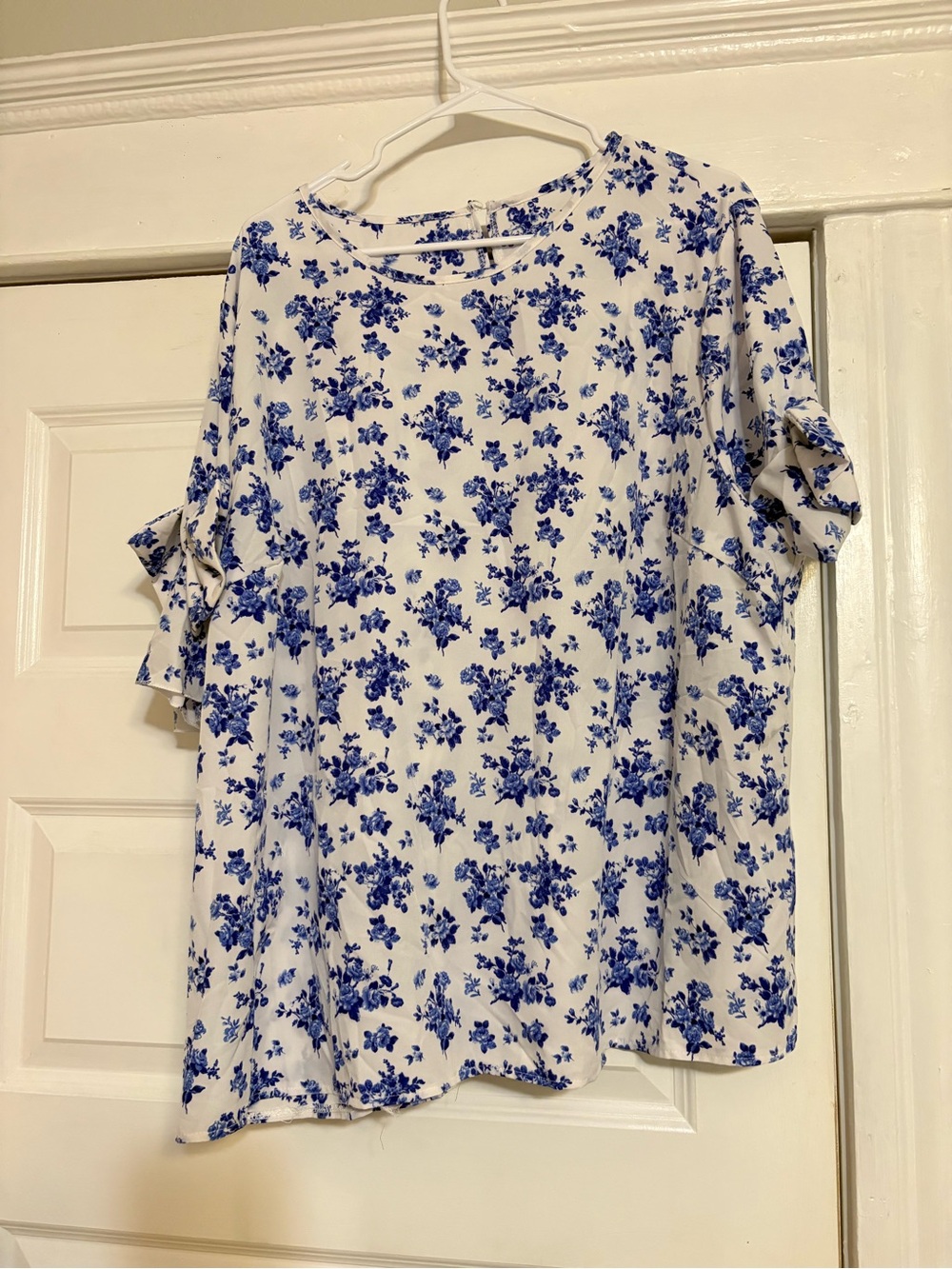 Blue Floral Short-Sleeve Women's Top